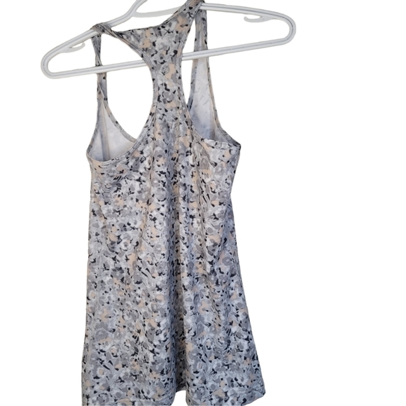 𝅺LULULEMON women gray  tank top Size L - Picture 4 of 6